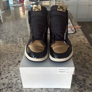Nike Air Jordan 1 Gold Toe Size 13